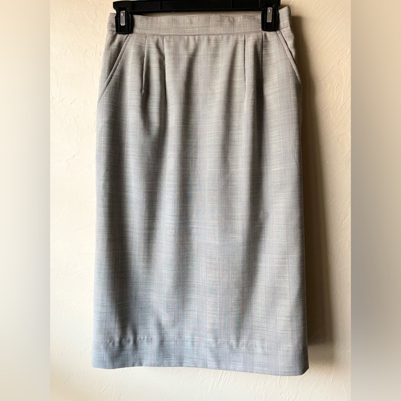 DAKS Houndstooth Plaid Pencil Skirt With Attached Slip | XSmall - Picture 1 of 11